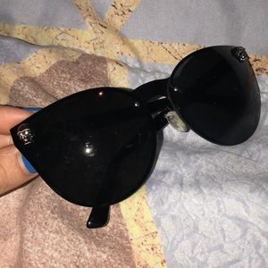 Skull sunglasses